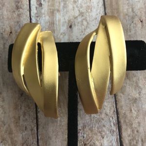 Vintage modern clip on earrings
